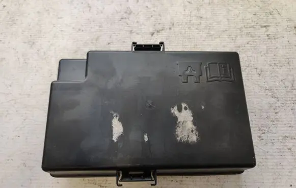 Fuse box cover