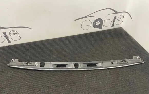 Lexus GS 250 350 300H 450H Trunk door license plate light bar 7680130240 7680130250 7680130280