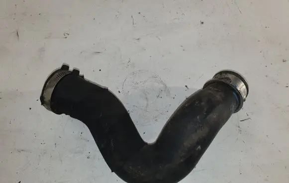 Audi Q7 4L Intercooler hose/pipe 7L6145738A