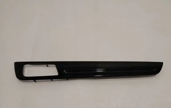 Porsche Cayenne (9Y0 9Y3) Front door trim bar 9Y0867102