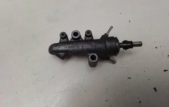 Opel Vectra C Fuel pressure regulator 55202754