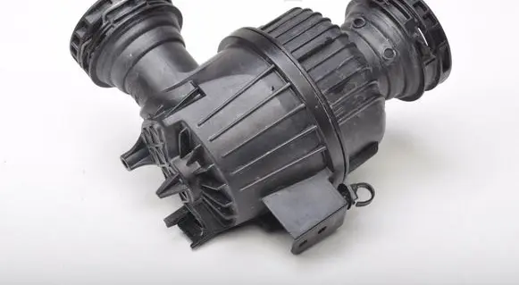 Volvo XC40 Intake resonator 31657534
