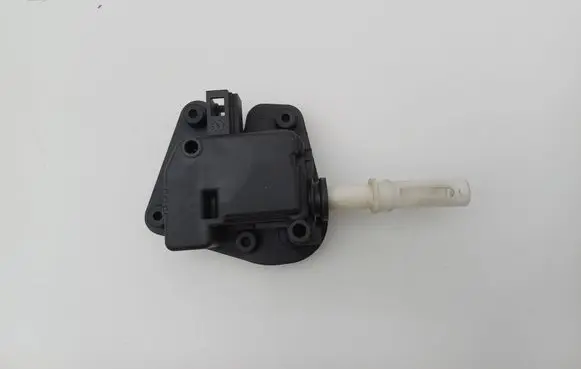 Audi A3 S3 8L Tailgate boot lock/latch motor 8E9827833