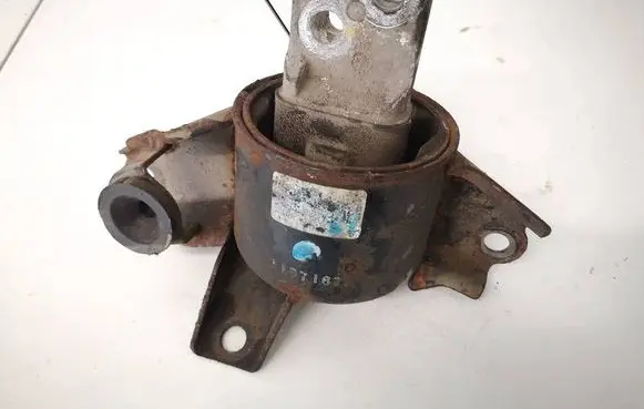 KIA Ceed Engine mount bracket 