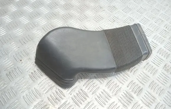 Volkswagen PASSAT B5 Air intake duct part 8D0129617E