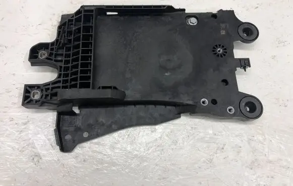 BMW 1 F70 Battery tray 58650910 9855635 61219855635