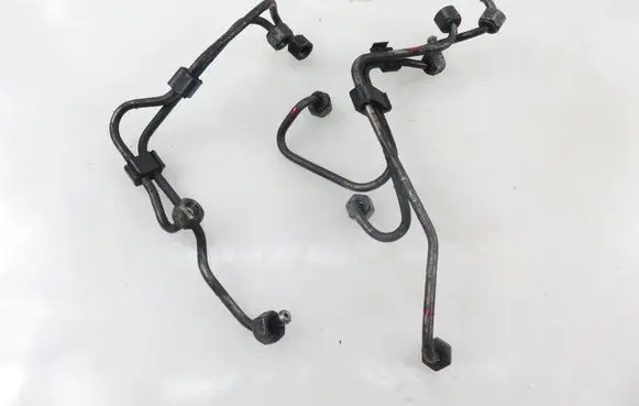 Volkswagen Transporter - Caravelle T4 Fuel injector supply line/pipe 