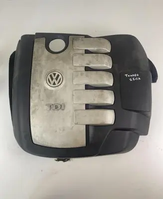 Volkswagen Touareg I Engine cover (trim) 070103927