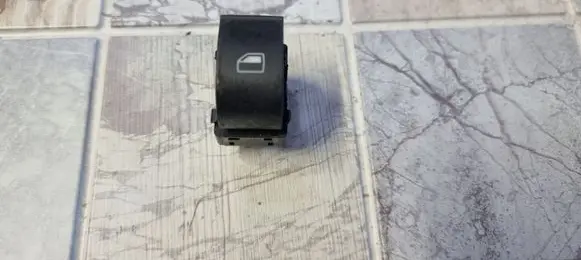 Audi A3 S3 8P Electric window control switch 8E0959855B
