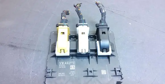 Volkswagen PASSAT B7 Light module LCM 3AA937087F 5WK50413 BCMPQ47