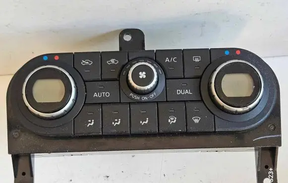 Nissan Qashqai Climate control unit 27500JD45C C8402