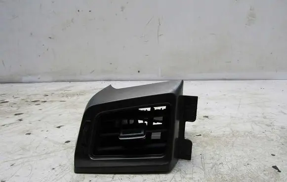 Toyota RAV 4 (XA40) Dashboard side air vent grill/cover trim 55670-42080
