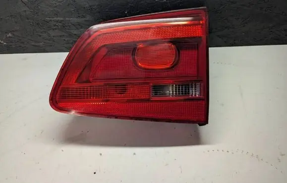 Volkswagen Touran II Tailgate rear/tail lights 1T0945094A 2TZ01046904