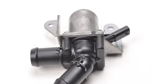 Volvo XC90 Water pump 32222659