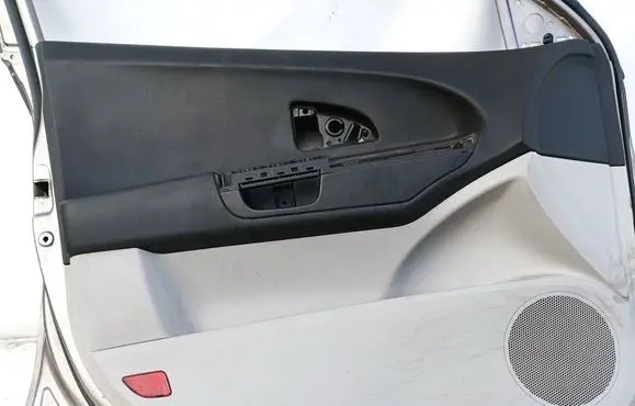 KIA Ceed Front door card panel trim