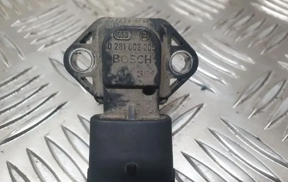 Chrysler Voyager Turbo air boost pressure sensor 0281002205