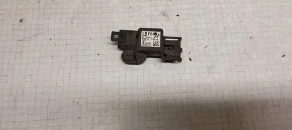 Opel Zafira B Top upper radiator support slam panel 13264083