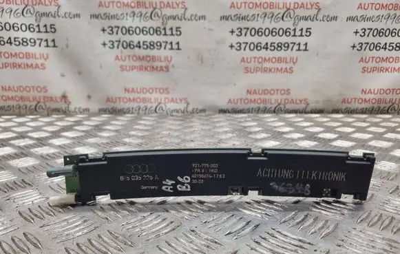 Audi A4 S4 B6 8E 8H Aerial antenna amplifier 8E5035225A