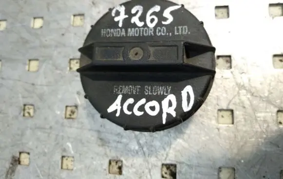 Honda Accord Fuel tank filler cap 
