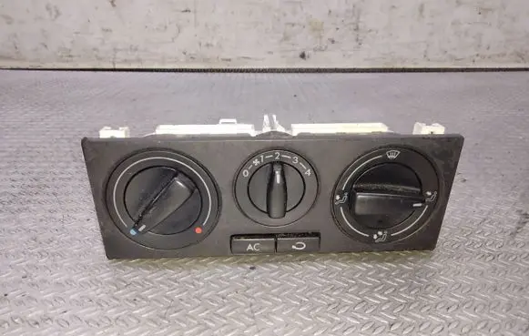 Volkswagen Golf IV Climate control unit 1J0820045F