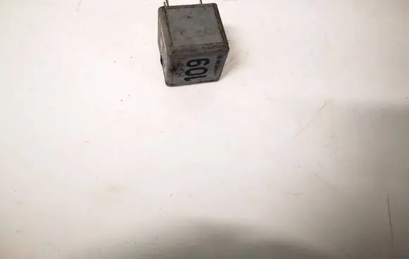Skoda Fabia Mk1 (6Y) Other relay 1J0906381A
