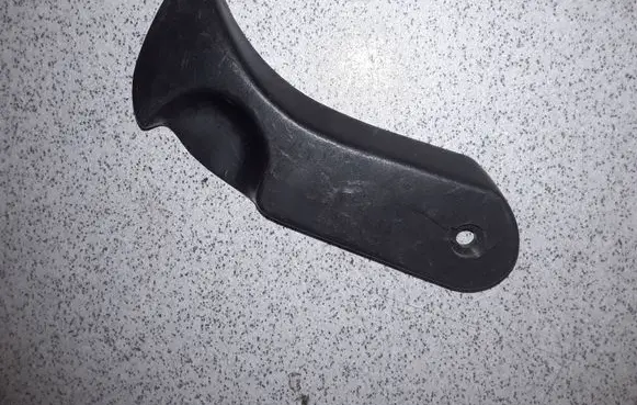 BMW 5 E39 Engine bonnet (hood) release handle 8226621