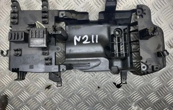 BMW 3 F30 F35 F31 Engine control unit holder 7608107 58650910