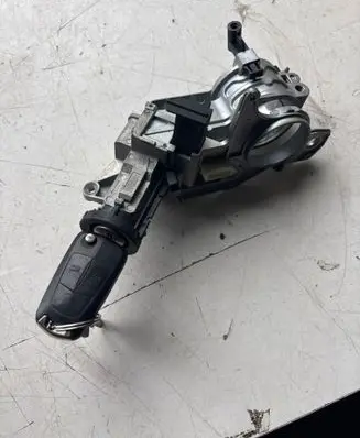 Opel Zafira B Ignition lock N0501882