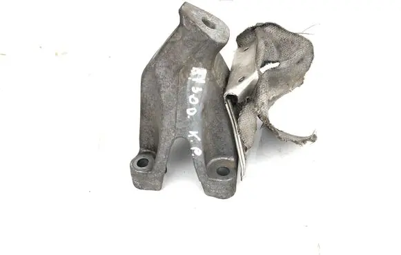 Audi A7 S7 4G Engine mounting bracket 8K0199307BJ