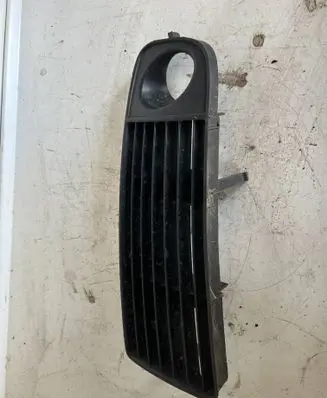 Audi A6 S6 C5 4B Front bumper lower grill 4b0807681g