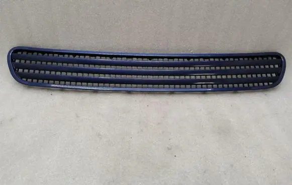 BMW 7 E65 E66 Front grill 7026324