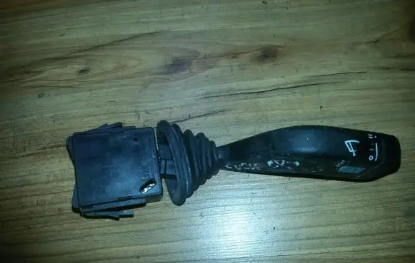 Opel Corsa C Wiper control stalk 09185413