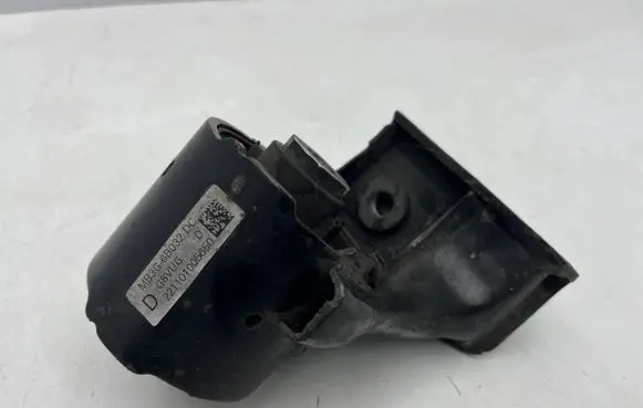 Ford Bronco Engine mount vacuum valve MB3G-6B032-DC