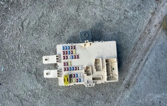 KIA Sportage Fuse module PA66TD30