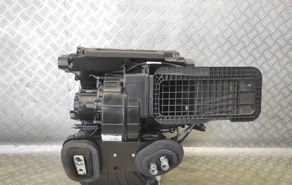 Renault Clio IV Interior heater climate box assembly 272704766R