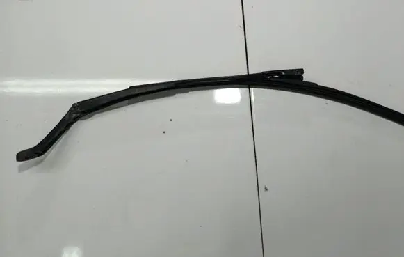 Volkswagen Sharan Front wiper blade arm 