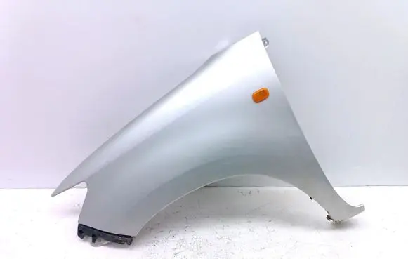 Toyota Hilux (AN10, AN20, AN30) Fender