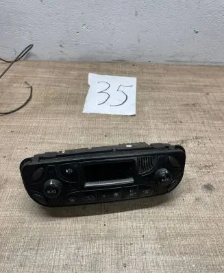 Mercedes-Benz C W203 Climate control unit 2038300585 940010401