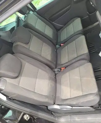 Volkswagen Sharan Second row seats 