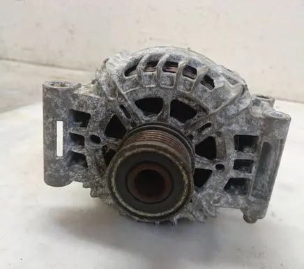 Peugeot 207 Generator/alternator 9664532780 407026967 2605290A