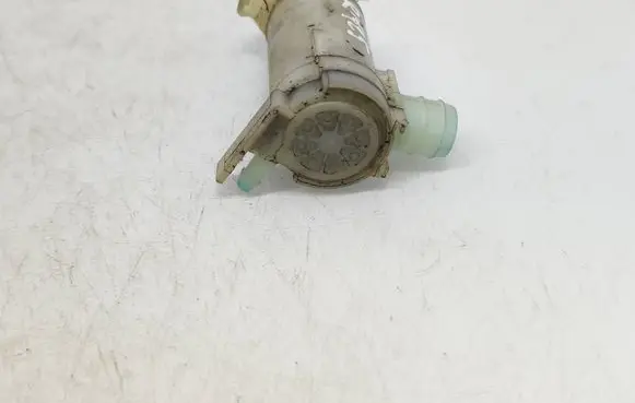 Suzuki Vitara (LY) Windscreen/windshield washer pump 