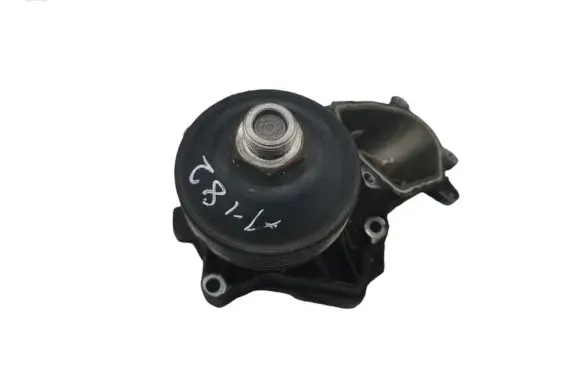 Land Rover Range Rover L322 Water pump 235405501