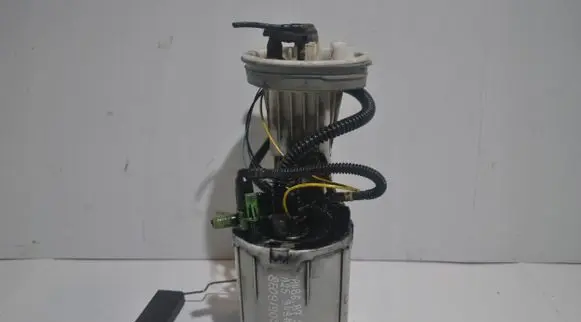 Audi A5 8T 8F Fuel injection high pressure pump 8E0919050K