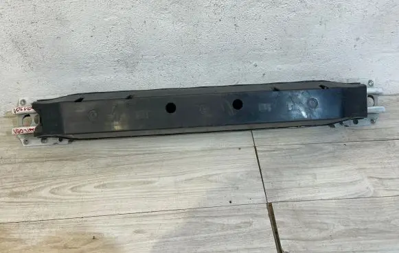 Volvo V60 Front bumper support beam