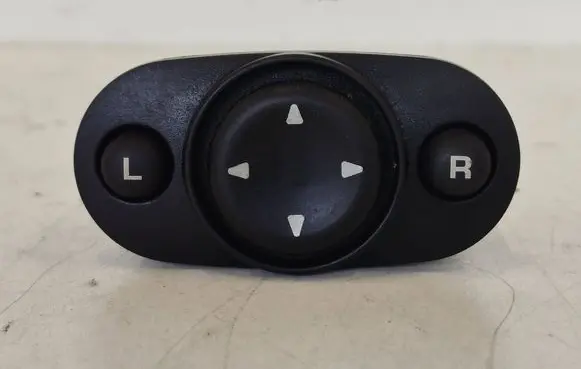 Chrysler Sebring (ST-22 - JR) Wing mirror switch 04608505AD 39754D