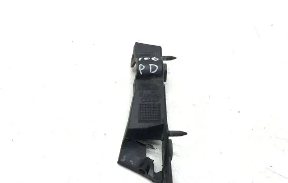 Audi A4 S4 B8 8K Front bumper mounting bracket 8K0807284
