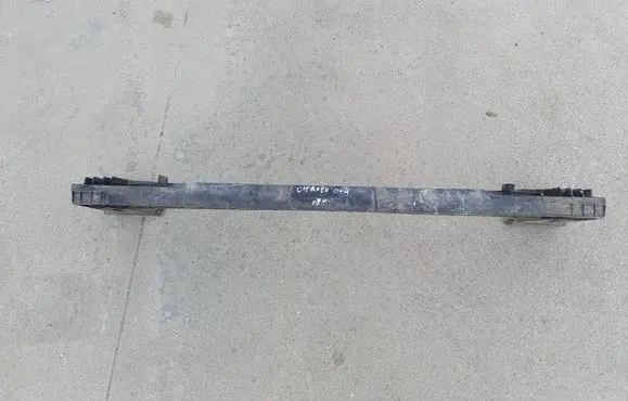 Citroen C4 I Front bumper mounting bracket 9646895580