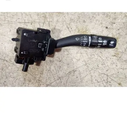 Hyundai Santa Fe Wiper control stalk 202004726
