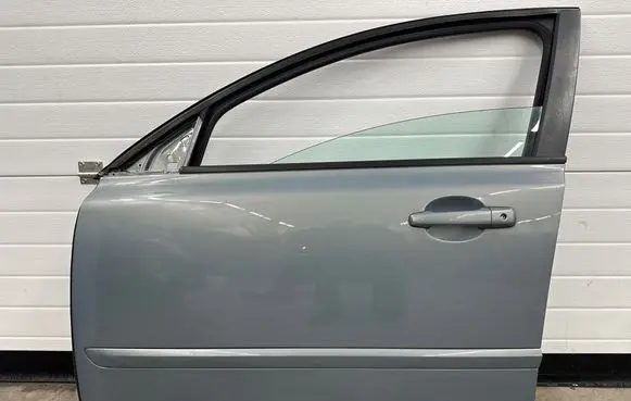 Volvo V50 Front door