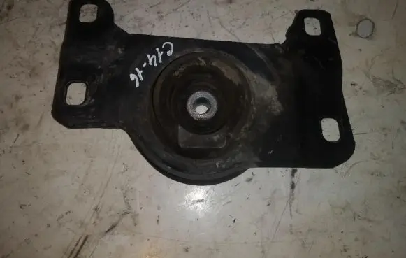 Volvo V50 Engine mount bracket 348430D C1416